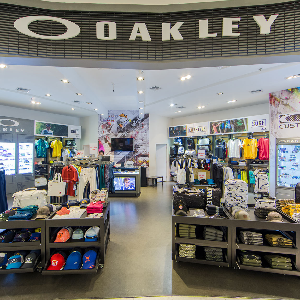 Oakley  Mall of America®